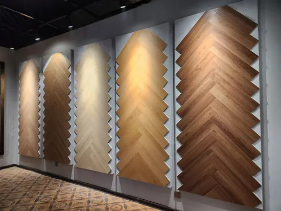 Waterproof Wood Grain Flooring Tiles 4mm 5mm 6mm 7mm 8mm PVC Click Vinyl Plank Luxury Vinyl PVC/Laminate/Lvt/Spc Flooring for Home Decoration 